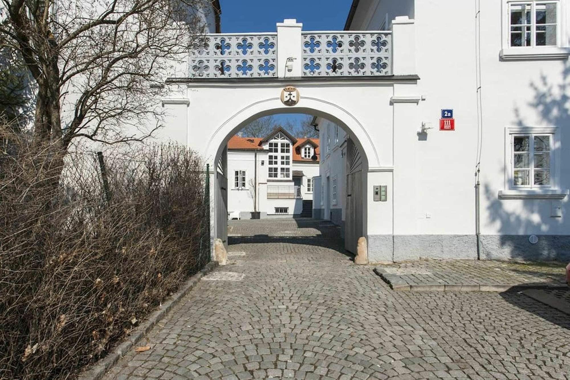 St. Terezie - Baroque Residence Прага Екстериор снимка